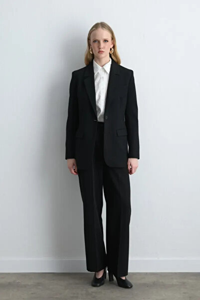 Gusto جاكيت بلايزر بأزرار واحدة - أسود