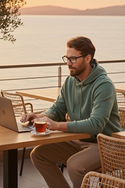 Buratti Ανδρικό φούτερ με κουκούλα κανονικής εφαρμογής, με τσέπη καγκουρό, μα...