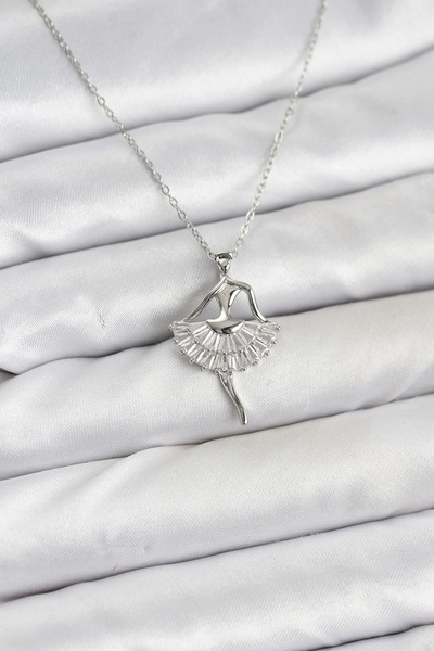 shopwave قلادة نسائية من الفولاذ 316L بلون فضي على شكل راقصة باليه