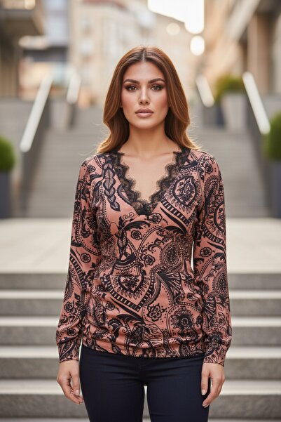 Mossta Μακρυμάνικη μπλούζα με δαντέλα - με σχέδιο