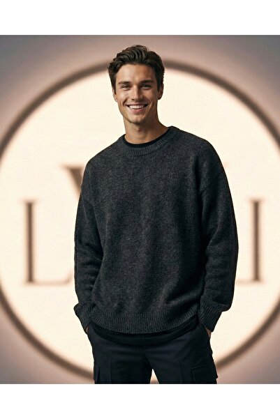 LWL Basic Black Crew Neck Knitwear