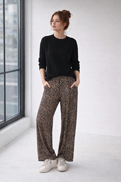 CARLA EMILTON Leopar desen süet pantolon