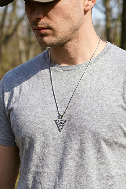 Balzamin Design قلادة فولاذية سريّة مع رمز مثلث |   تصميم عتيق، مقاوم للصدأ، ...