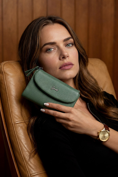 Grande Genuine Leather Wallet Green - 10 Card Holders, Magnetic Closure, Zipp...