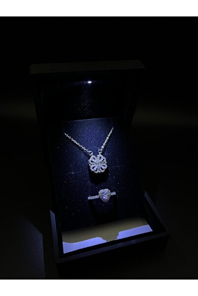 Sepetten Eve Işıklı Kutuda Çelik Yonca Kolye ve Kalpli Ciddi ilişki yüzüğü 14...