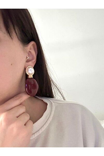 Charmist أقراط من الأكريليك بتفاصيل اللؤلؤ