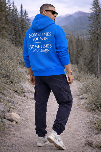 ArtYus سترة رياضية بغطاء للرأس للجنسين مطبوع عليها '3 خيوط قد تفوز أحيانًا وأ...