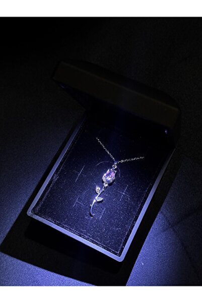 bijoux uniques قلادة زهرة التوليب الفولاذية هدية للعام الجديد وعيد الحب في عل...