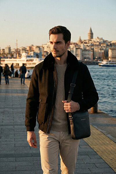 Buratti Палто с цип от вълна с редовна кройка и детайл от пера на яката Мъжко...