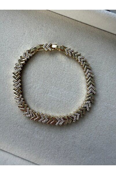 LUSORA ACCESORY سوار نسائي أنيق مزين بالحجر باللون الذهبي على شكل شيفرون"