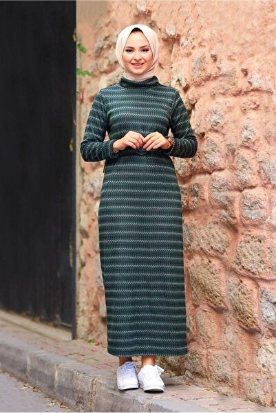 TRENDTESETTÜR KADIN YEŞİL (ZÜMRÜT) ÜÇ RENKLİ KAZAYAĞI DESENLİ ELBİSE 7444