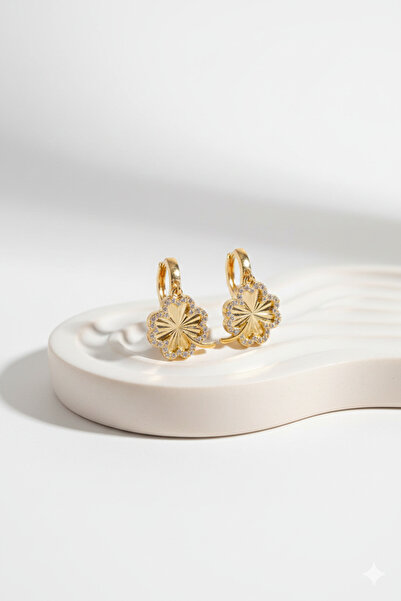 eva silvera Zirkon Taşlı Sallantılı Işıltılı Yoncalı Gümüş Küpe Gold Kaplama ...