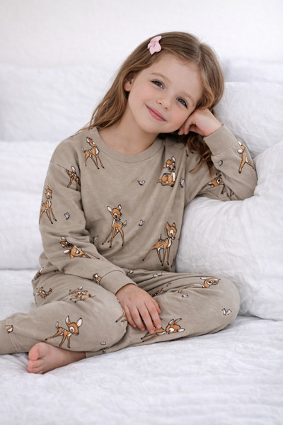 byalisdmr طقم بيجامة بناتي بنقشة غزال، مصنوع من قماش سوبريم قطن 100%، ياقة دا...