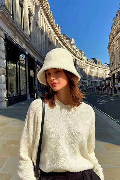 LAGRANZE قبعة دلو فاخرة ذات ملمس ناعم