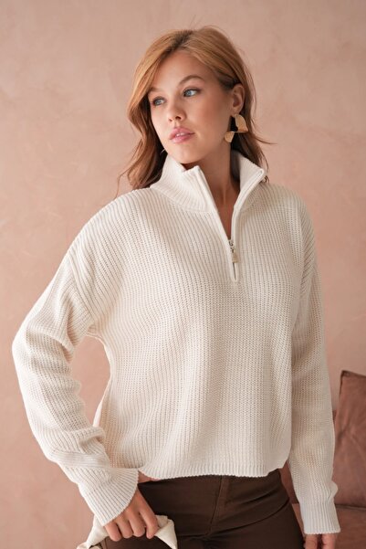 Ambessa Style Premium Threaded Zipper Collar Sweater