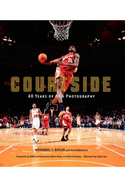 Abrams La marginea terenului: 40 de ani de fotografie NBA