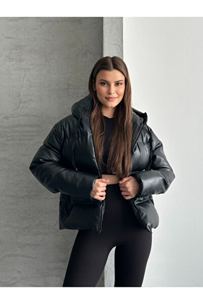FERZOLAİO Hooded Black Leather Puffer Coat