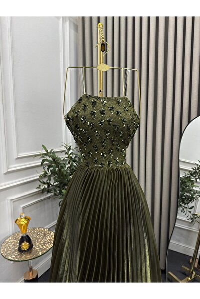 Kendallksa olive green evening dress