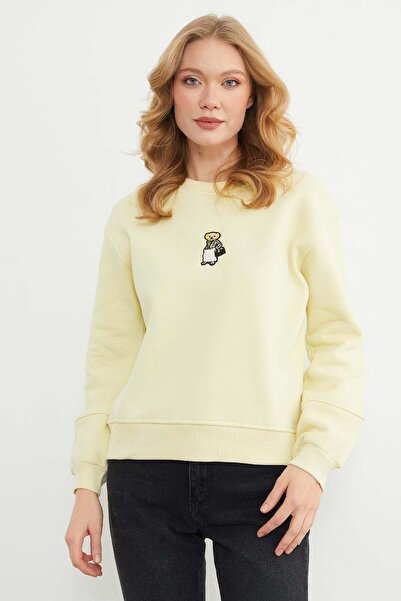 Fulla Moda 3 Thread Teddy Bear Embroidered Crew Neck Sweatshirt