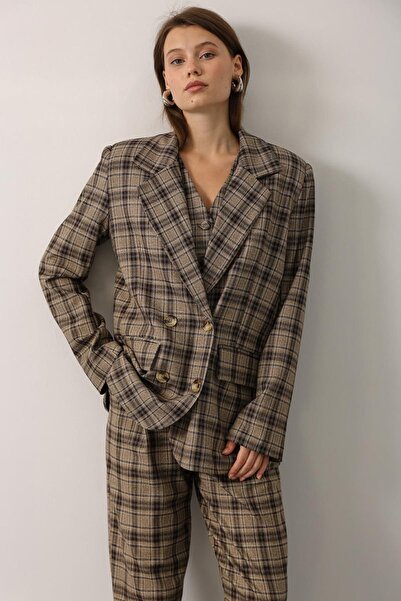 Trend Alaçatı Stili Women's Beige-Brown Double Button Plaid Shoulder Pad Layered Oversized Lined Blazer Jacket Vs01147