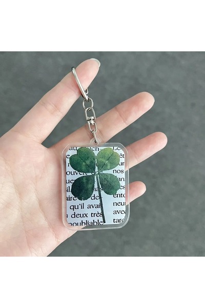 Miniso KC-L TV Serise Queen Of Tears Ji-won Kim 김지원 Cosplay Key Chain Four Leaf Clover Lucky Keychain Phone