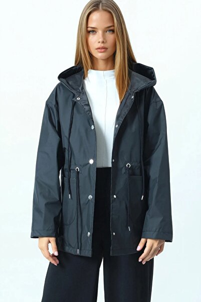 Trend Alaçatı Stili Women's Black Hooded Pocket Detailed Lined Drawstring Raincoat Vs01066