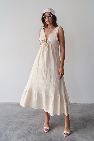 Trend Alaçatı Stili Women's Cream V-Neck Ruffle Detailed Muslin Lined Dress Vs00671