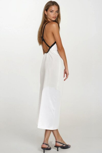 Trend Alaçatı Stili Women's White Thin Strap Sleeveless Midi Dress Vs00263