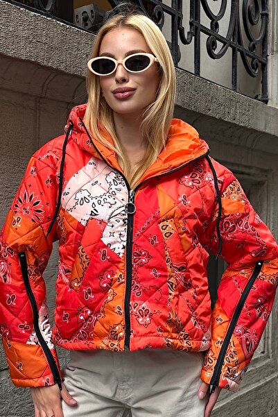Trend Alaçatı Stili Women's Orange Hooded Sleeve Zippered Quilted Puffer Lined Coat Vs01300