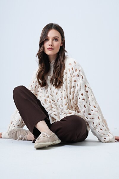 Trend Alaçatı Stili Women's Ekru Crew Neck Lace-Like Knit Knitwear Sweater Vs01460