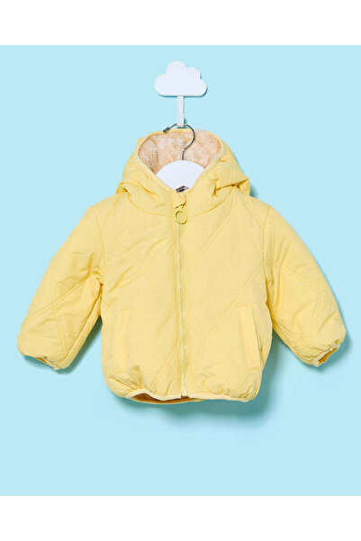 REDTAG سترة مبطنة صفراء بغطاء رأس للبنات الصغيرات