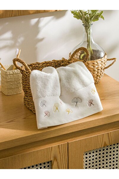 LC Waikiki Πετσέτα προσώπου με κέντημα λουλουδιών 50x80 εκ