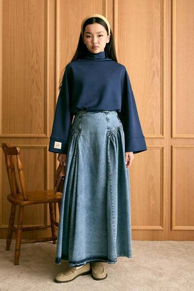 Ceylan Otantik Navy Blue Mock Neck Winter Bodysuit & Ice Blue Denim Pleated D...