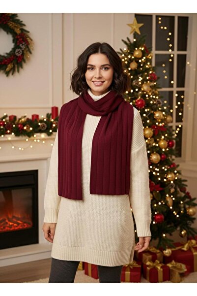 MODA الملابس المحبوكة والوشاح