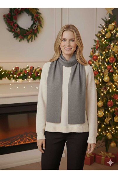 MODA الملابس المحبوكة والوشاح