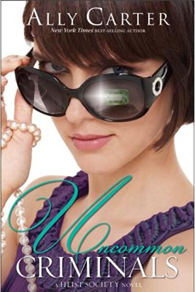 Hyperion Books Criminali neobișnuiți (un roman din Societatea Jafurilor)