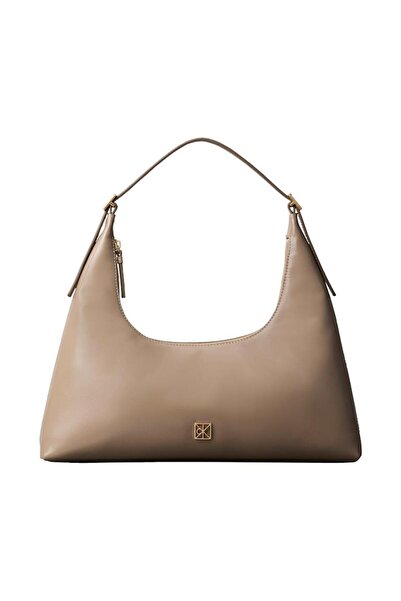 Calvin Klein EMBLEM HW LTHR SHOULDER BAG