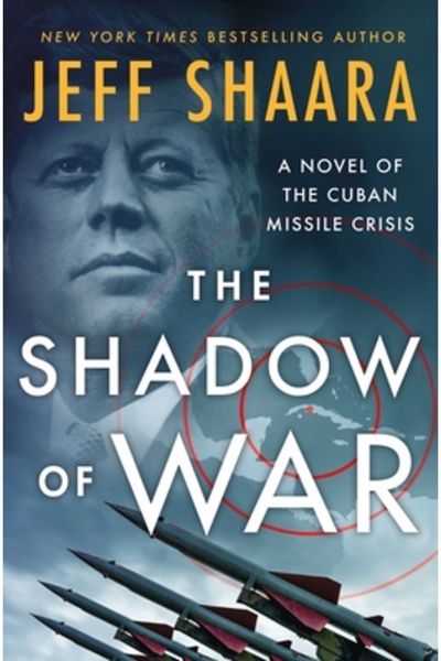 St Martins Pr Umbra războiului: Un roman despre criza rachetelor cubaneze