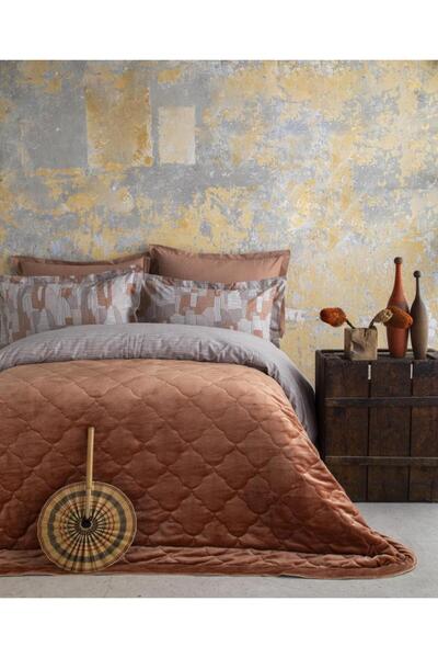 Apricitas HOME My Touch Odel Somon Double Size Velvet Bedding Set/Complete Set