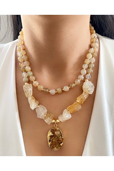 Takkı by Handan Sitrin taşı tasarım kolye.