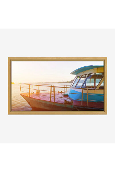 Tajridhome لوحة بحر بألوان دافئة تعكس ضوء الشمس على سطح الماء مع قارب أزرق، ج...