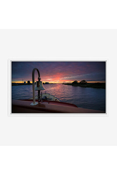 Tajridhome A night scene painting in enchanting sunset colors over calm waters, reflecting the beauty of nature, canvas.