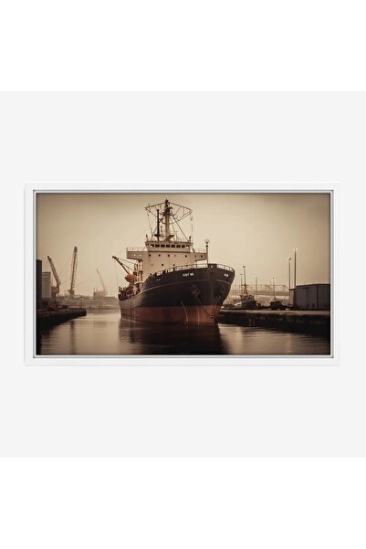 Tajridhome لوحة بحرية لسفينة كبيرة في ميناء تحت ضوء خافت، بألوان دافئة وهدوء ...