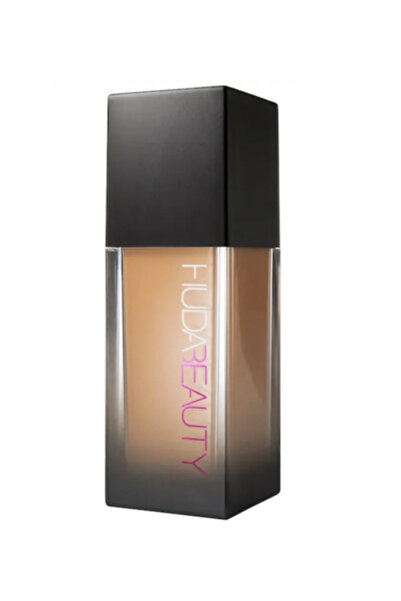 Huda Beauty Fox Filter Foundation - 320 Tres Lashes