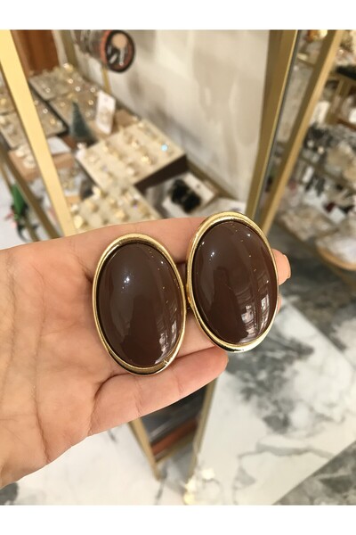 the ASEL İNCİ Oval Button Model Brown Earrings