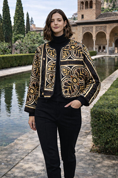 TUSSE Elegant Women's Ethnic Patterned Snap Closure Plus Size Jacket