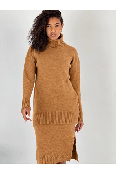 Miss Poem Women's Camel Corded Fabric Long Sleeve Sweater Slit Skirt Set