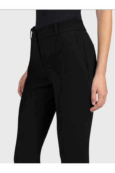 Michael Michael Kors Pantaloni slim fit ,subtiri, eleganti, inchidere discreta cu carlig si fermoar, tesatura tip crep,