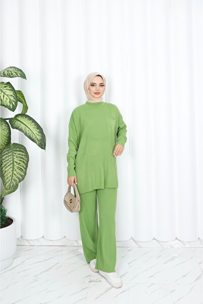 NİSUM MODA Σετ Πλεκτών Ρούχων με Λεπτομέρεια στις Τσέπες και Παντελόνι