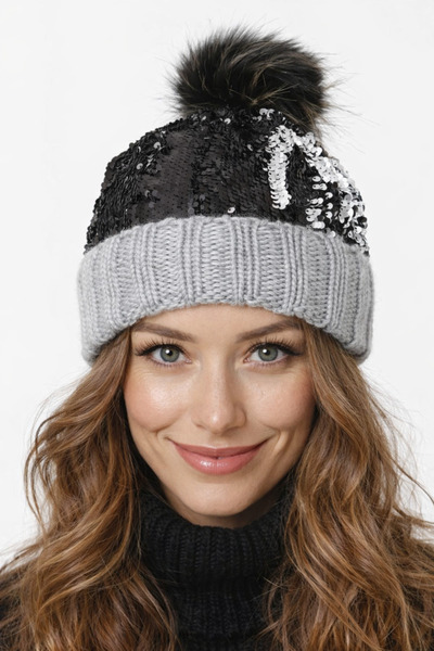 laviyonsa Double-Layer Knitted Beanie with Sequins and Sequins